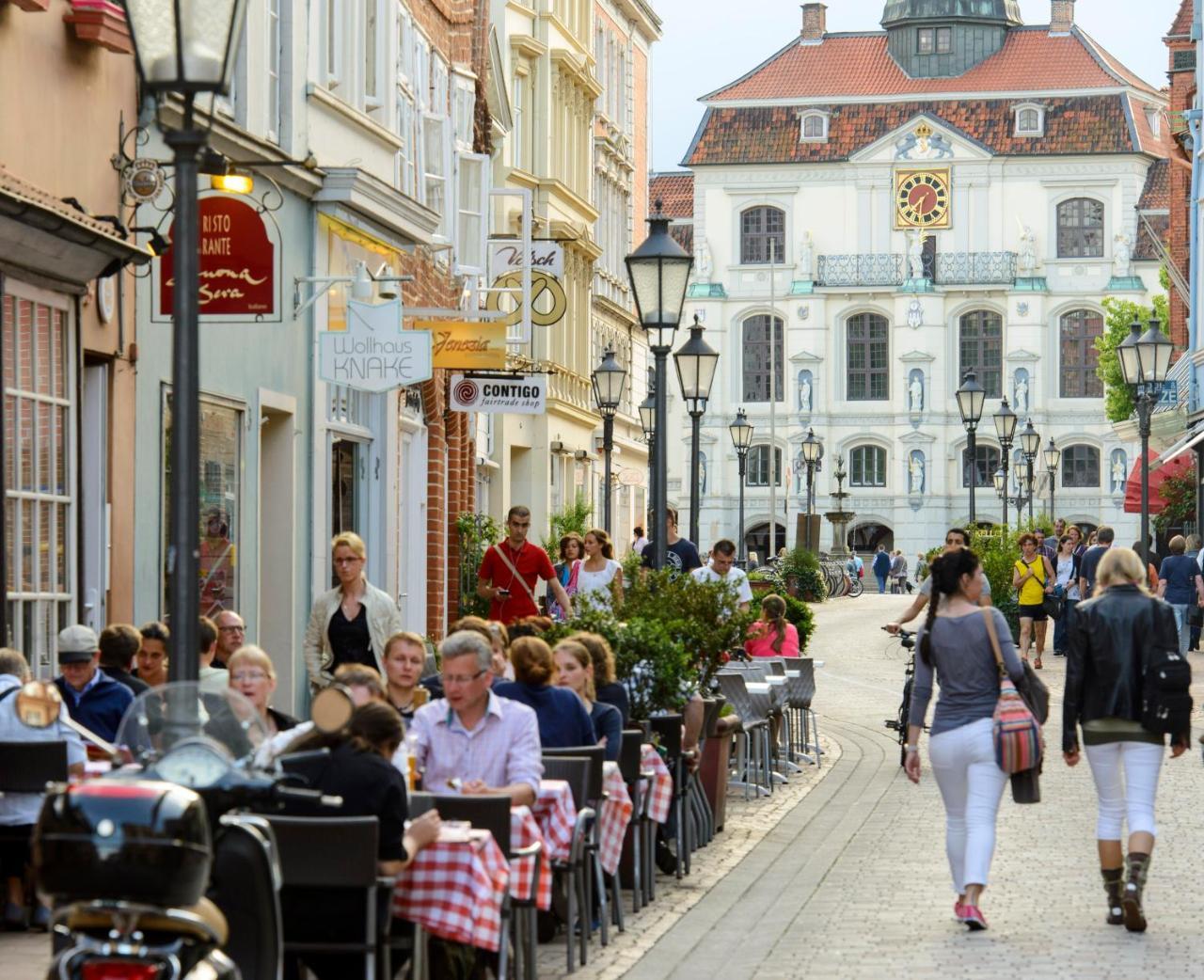 Einzigartig - Das Kleine Hotel Im Wasserviertel Luneburg Exterior photo